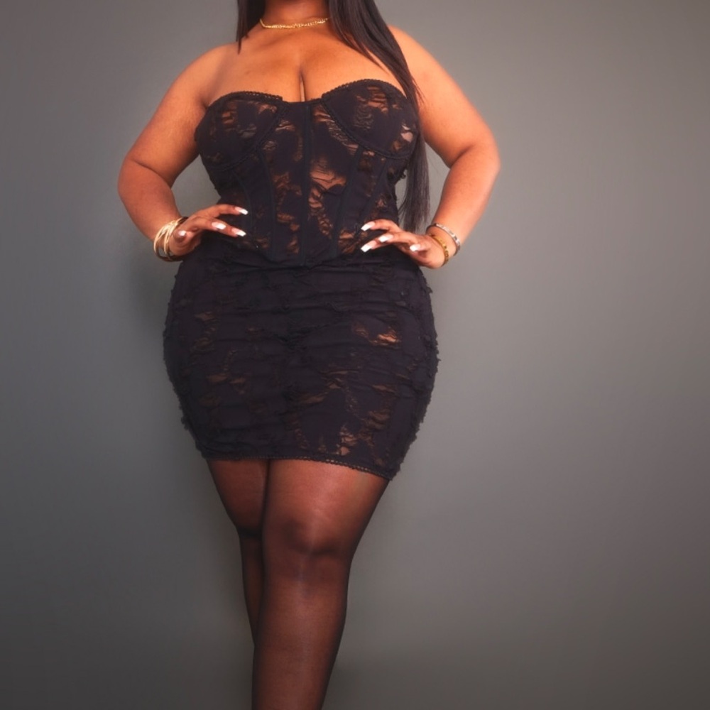 PrettyLittleThing Black Lace Dress